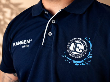 Polo azul Kangen Water para hombre